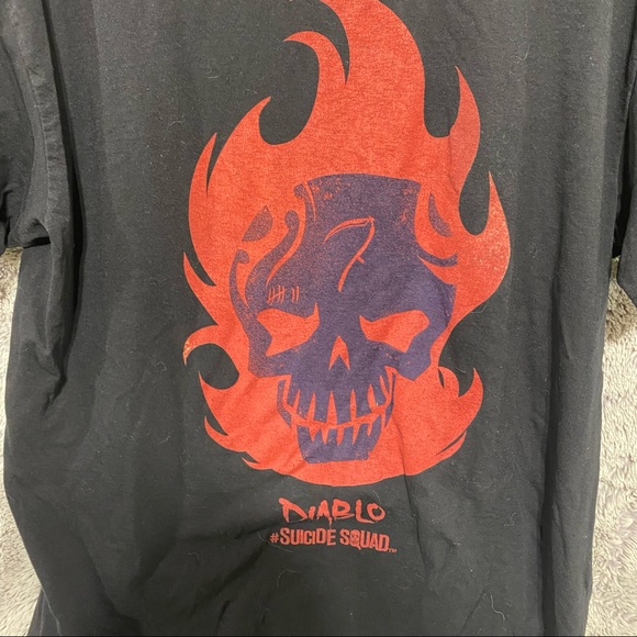 Suicide Squad Graphic Shirt - Picture 3 of 4